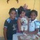 con mis amiguitos y mami