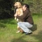 de paseo con mi dueño por el parque 
