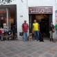 Caminando por el Centro de Queretaro donde algunos cafes y Restaurants se han abierto a que nuestros perros puedan ingresar a sus instalaciones cuando son perros equilibrados