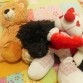 Puppy es toda una bebé rodeada de sus peluches favoritos