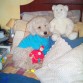 Aqui me pillaron con ms peluches y me tomaron la foto yo cuido mucho mis peluches ...